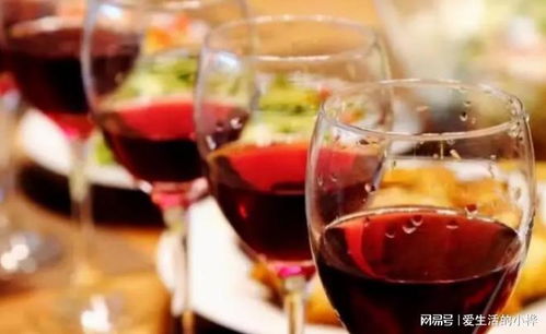 醫生提醒 痛風患者牢記“3少吃、3不喝”，對腎功能有益，尤其遠離烈酒甜味